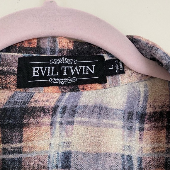 Urban Outfitters Flannel Print Tunic Top - Picture 7 of 7